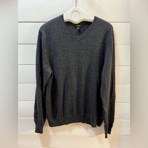 APT. 9 Charcoal Gray V-Neck Sweater 50/100 merino  – Men’s XXL